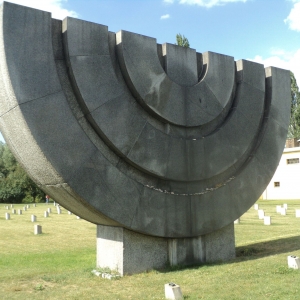 Terezin - Monument
