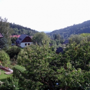 Uitzicht vanaf balcon van Pension "Jaroslava" te Cerny Dul