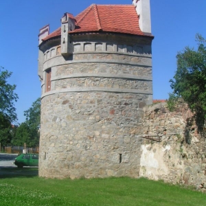 Toren van de stadsmuur in Prachatice