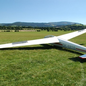 Zweefvliegen rond Vrchlabi