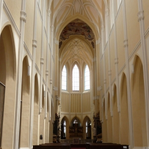 Onze Lieve Vrouwen kathedraal (vlak bij Kostnice)