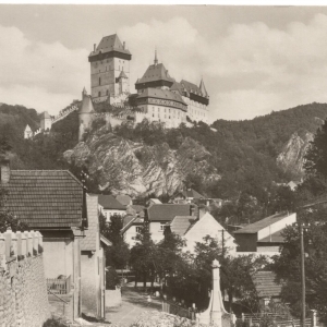 Oude ansichtkaart Karlštejn