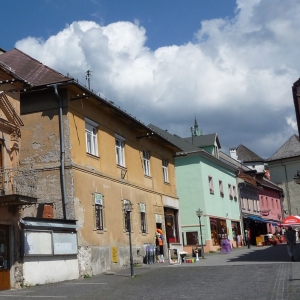 De winkelstraat in Kremnica
