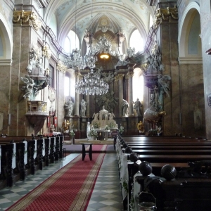 Farní kostel Nanebevzetí Panny Marie ‎Holosov