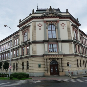 Gymnázium Kromìøíž