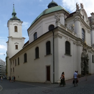 Brno: panofoto Loreto en St. Johanneskerk