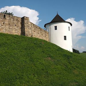 Žumberk: bastion en ommuring