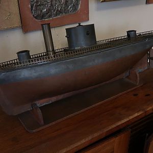 Zámek Kynžvart: model van een pantserschip dat in de Amerikaanse burgeroorlog werd ingezet