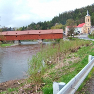 Radošov bij Kyselka, houten brug