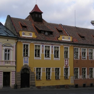 Základní škola na Trèkovì nám. (Opoèno)