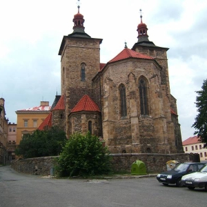 Kouøim, de romaanse dorpskerk