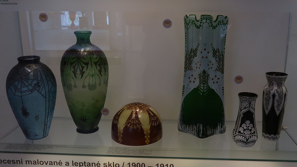 06 Nový Bor glasmuseum - Jugendstilglas 1900-1910