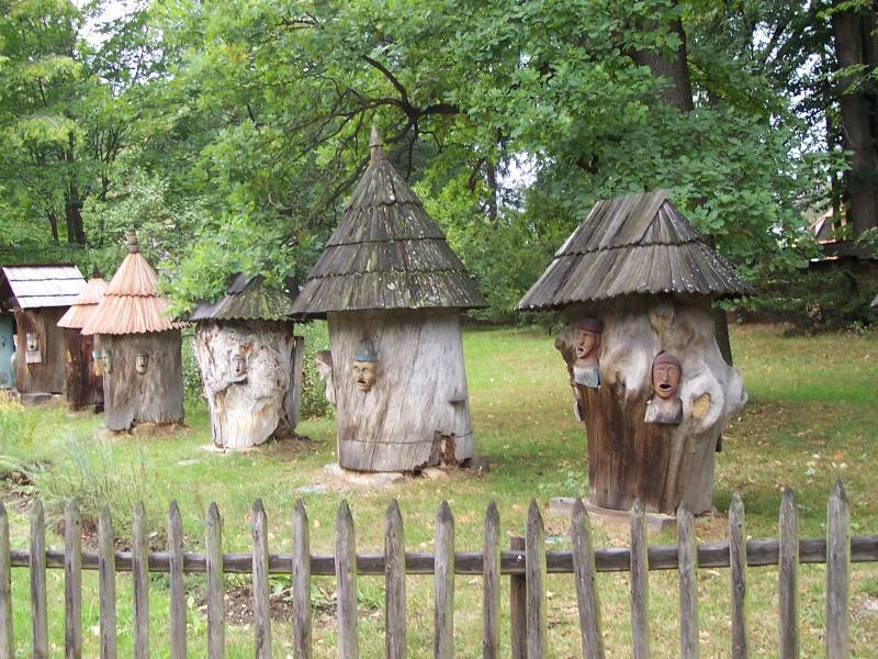 Apart houtsnijwerk Roznov openluchtmuseum sept 2007