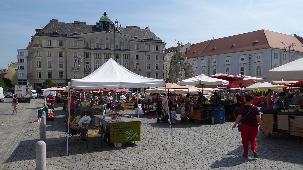 Brno: Zelný trh met Kašna Parnas