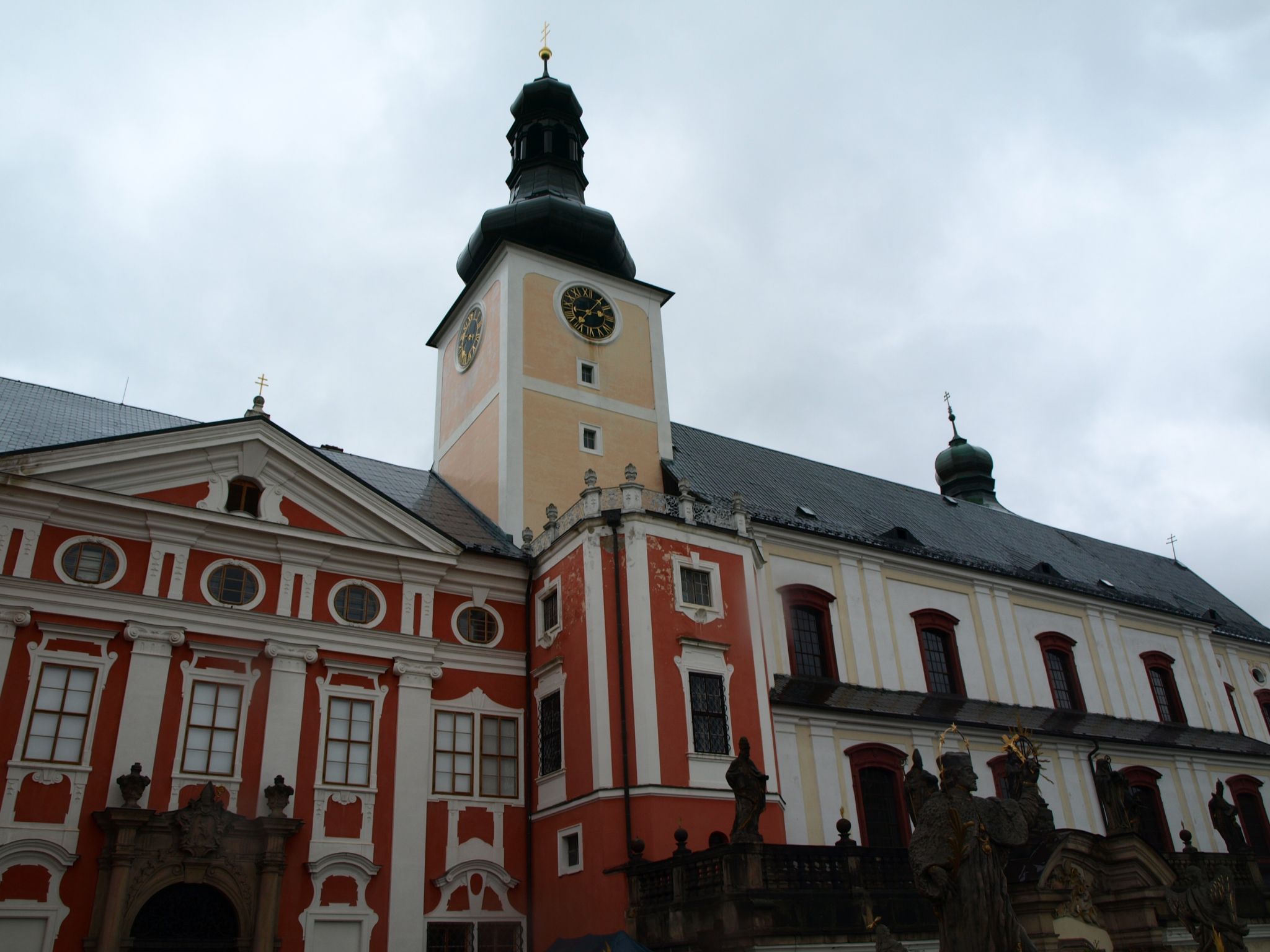 Broumov - ingang van het klooster sv. Václav