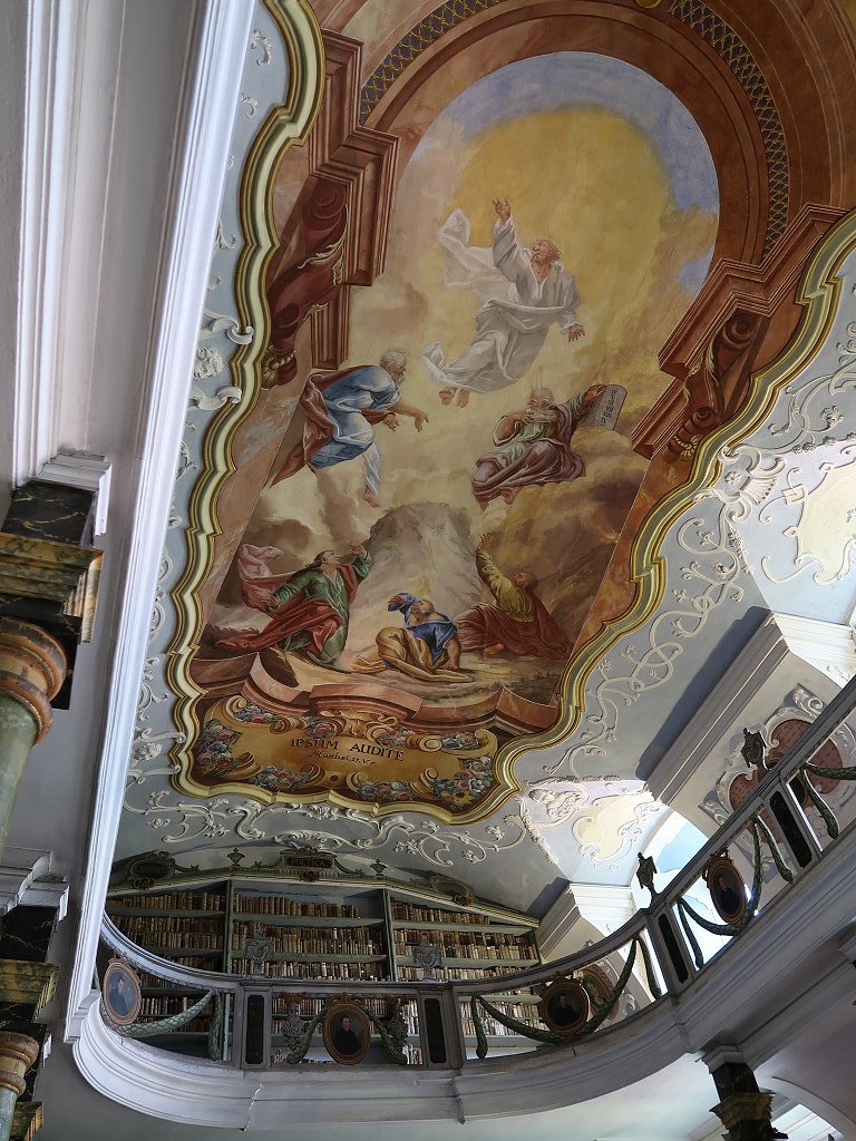 Broumov klooster: plafond van de bibliotheek