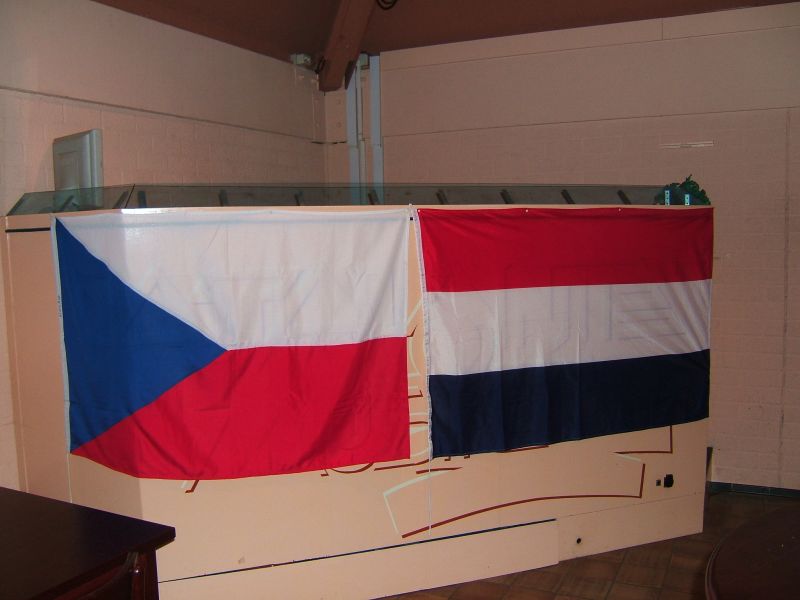 De tsjechische vlag hing deze keer wel goed