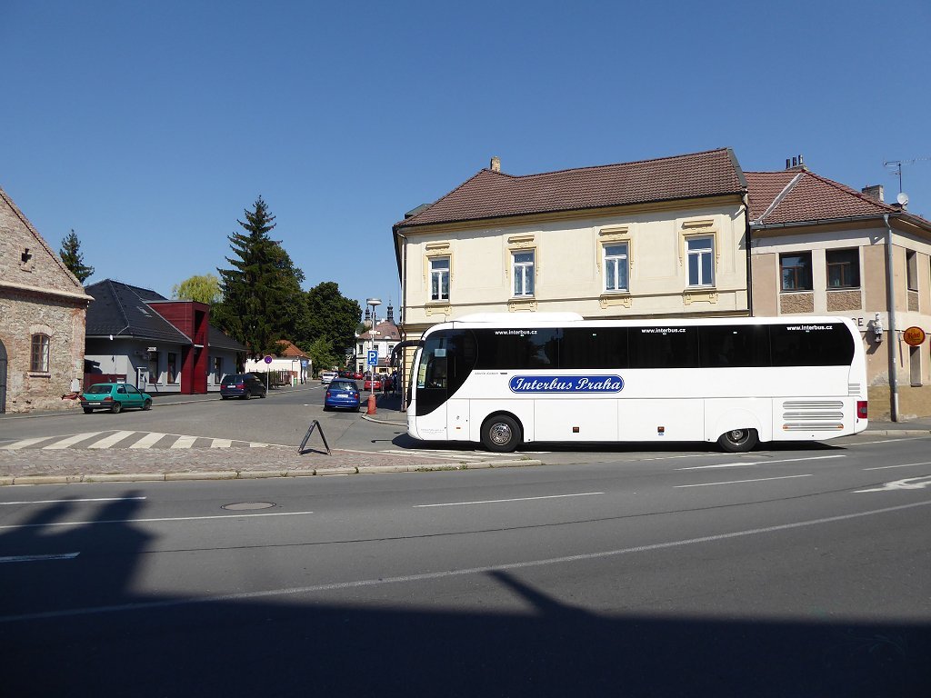 de zoveelste bus uit Praag