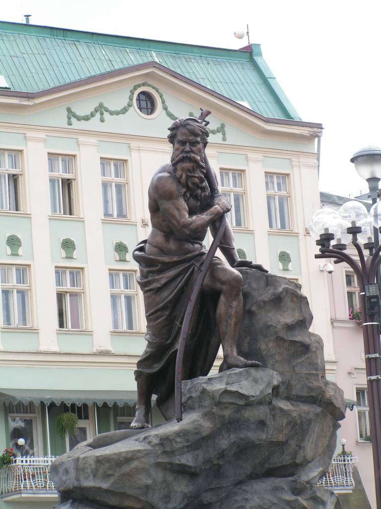 Fontein op het plein in Trutnov