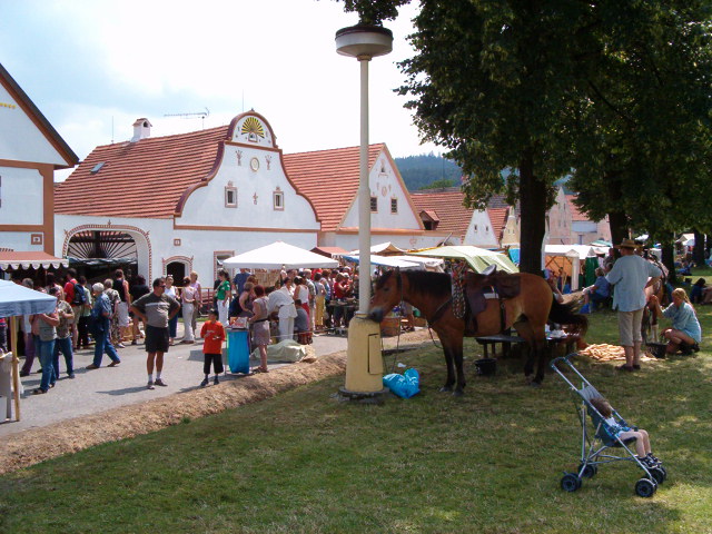 Jaarmarkt in Holasovice