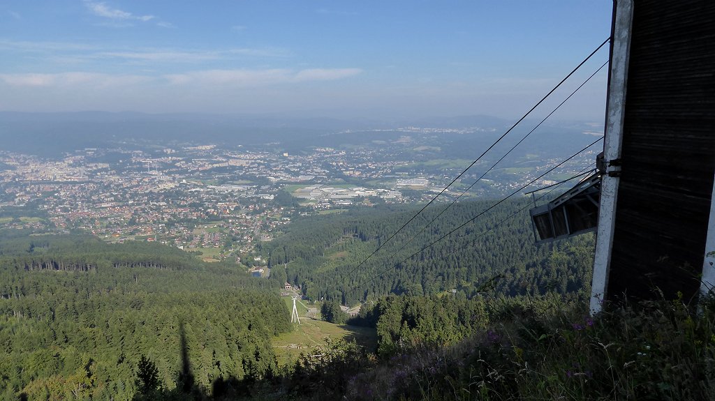Ještěd: blik over Liberec stad
