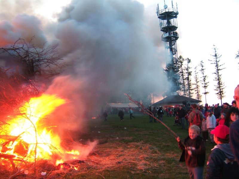 Kutna Hora, heksenverbranding 2008: En toen was er de rook.