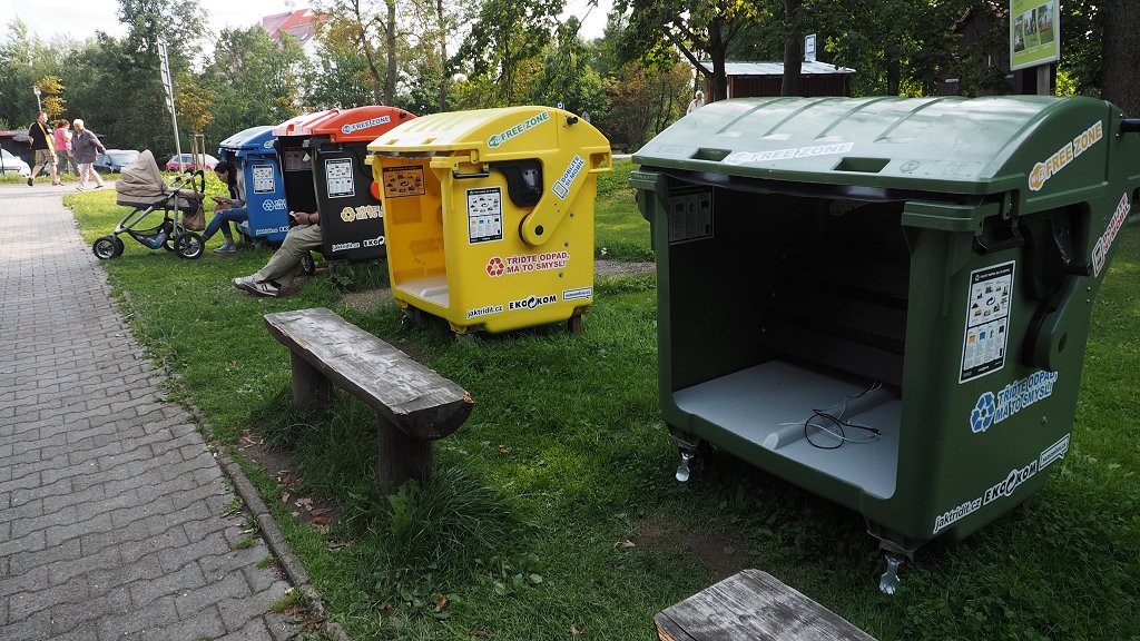 Mariánské Lázně : WiFi zone in recycling units