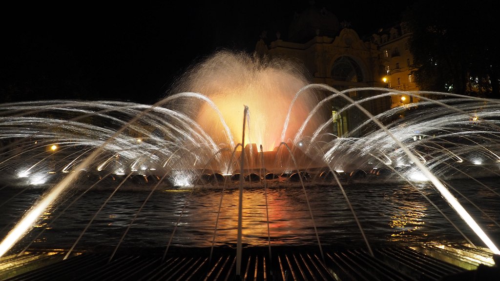 Mariánské Lázně: Zpívající fontána (zingende fontein)