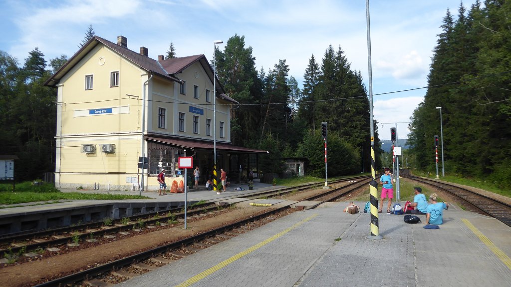 Medvědí stezka eindpunt: station Černý Kříž