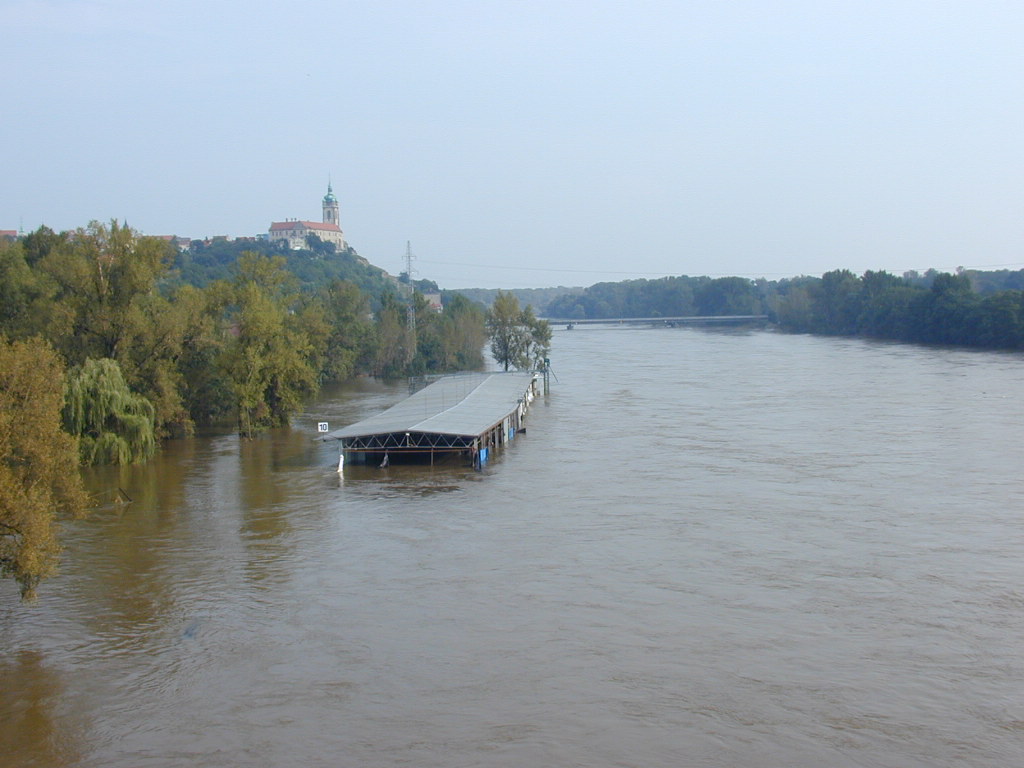 Overstroming augustus 2002, Melnik, hier Moldau+Elbe samen