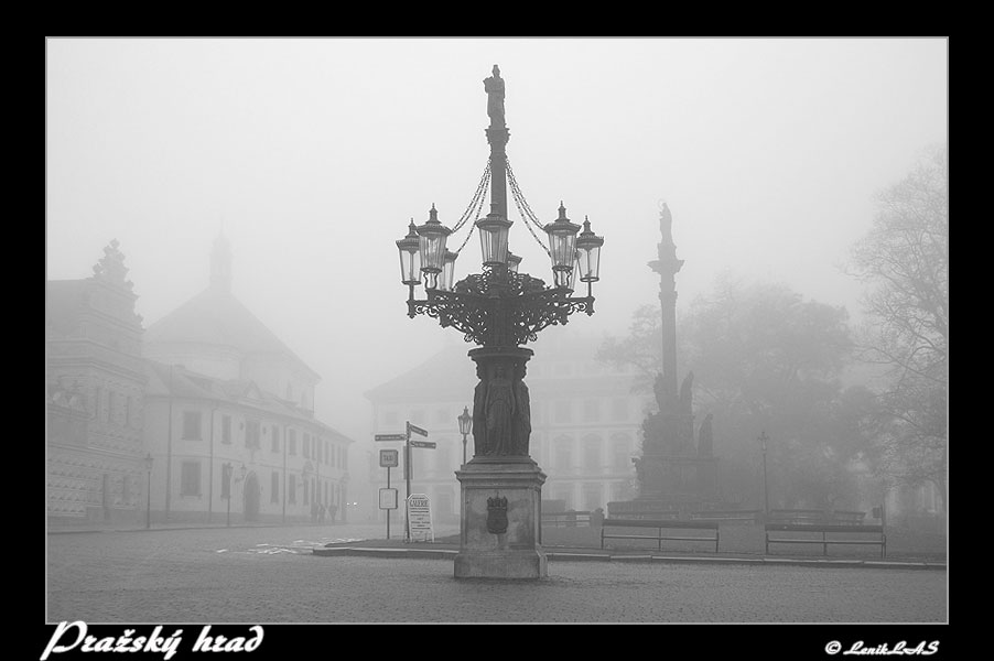 Plein bij Praagse Burcht