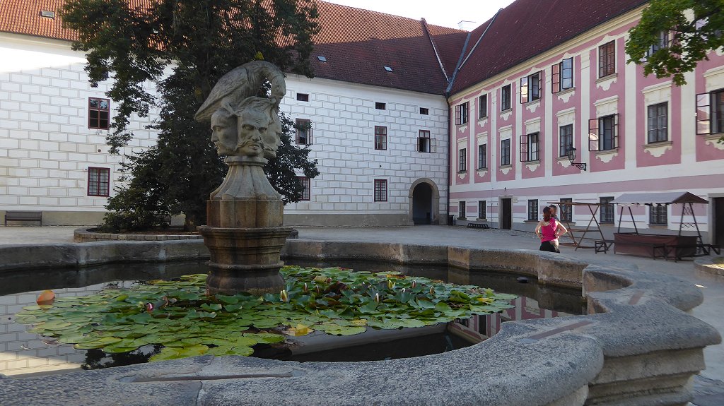 Třeboň - fontein bij kasteel
