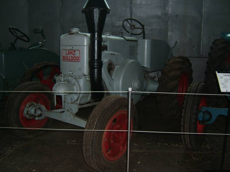 Tractor-landbouwmuzeum in Èáslav