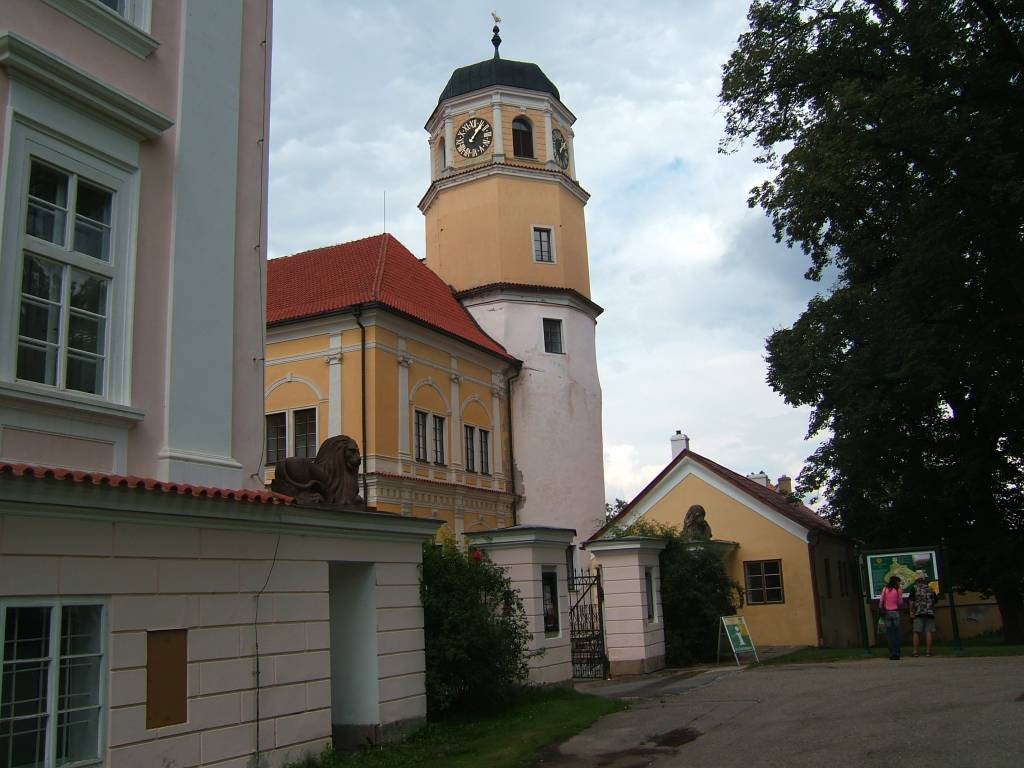 Vlašim, stadspark, stadskantoor en VVV