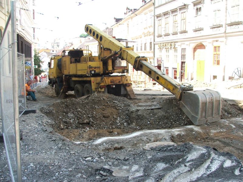 Werkzaamheden in Brno met oude machines