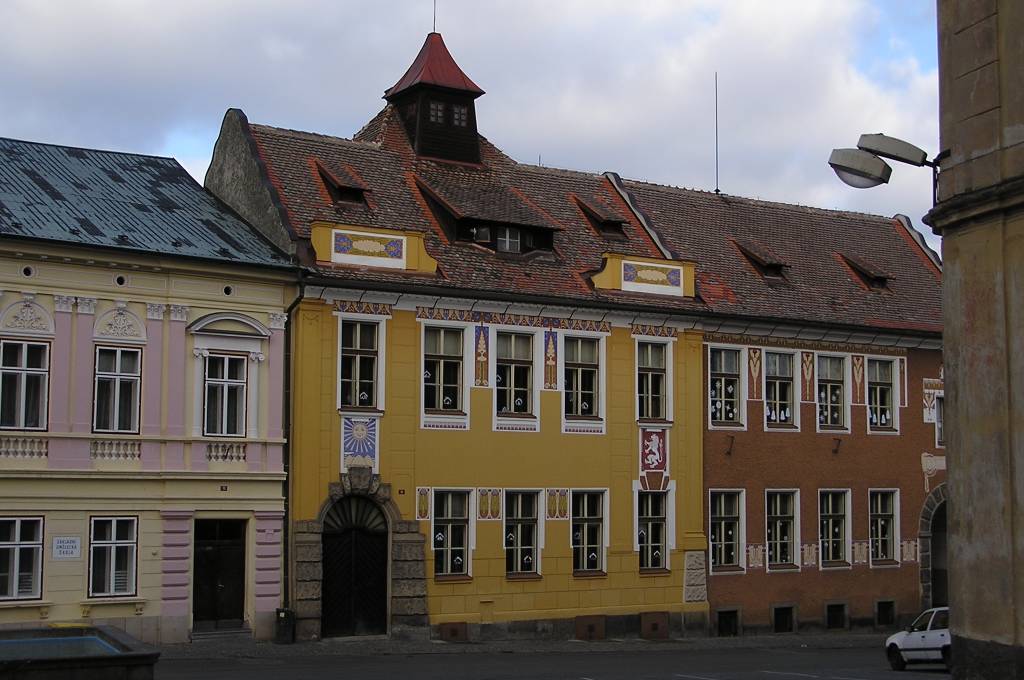 Základní škola na Trèkovì nám. (Opoèno)
