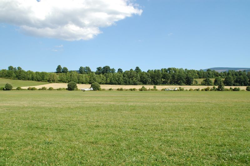 Zweefvliegen rond Vrchlabi