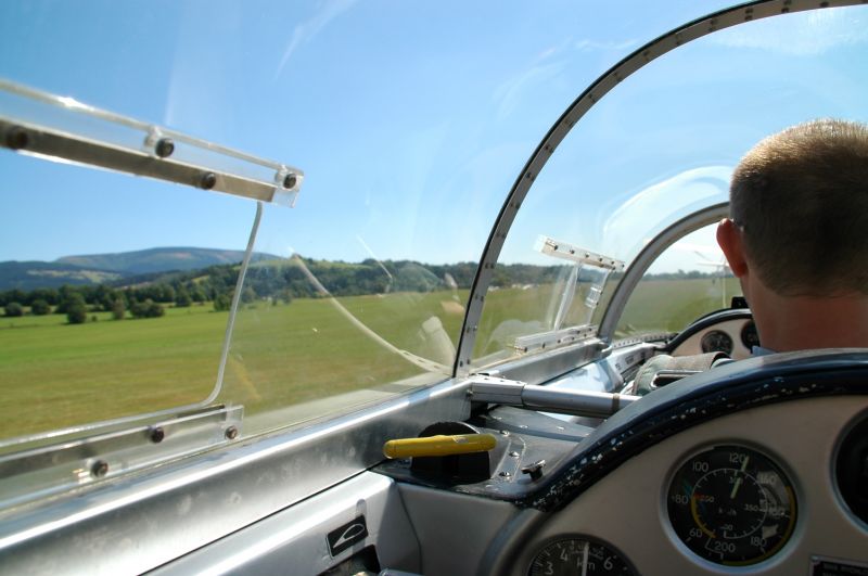 Zweefvliegen rond Vrchlabi