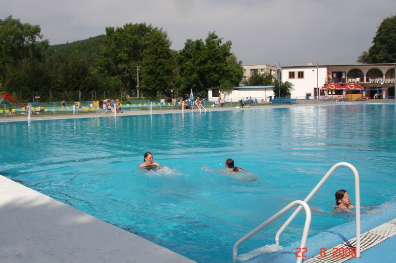 Zwembad Tisnov