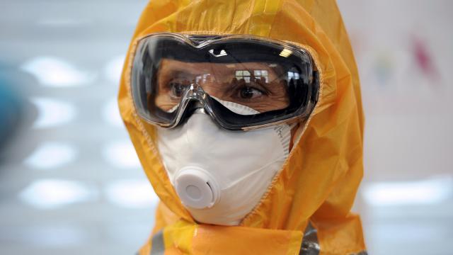 afpersers-bedreigen-tsjechie-met-verspreiding-ebola-virus.jpg