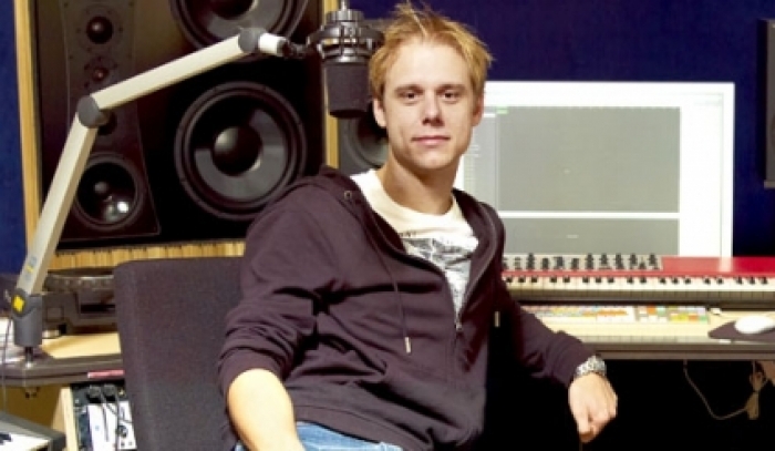 Armin-van-Buuren-opgelicht-in-Tsjechie_img700.jpg