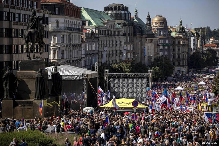 Tienduizenden Tsjechen voeren actie tegen regering, EU en NAVO